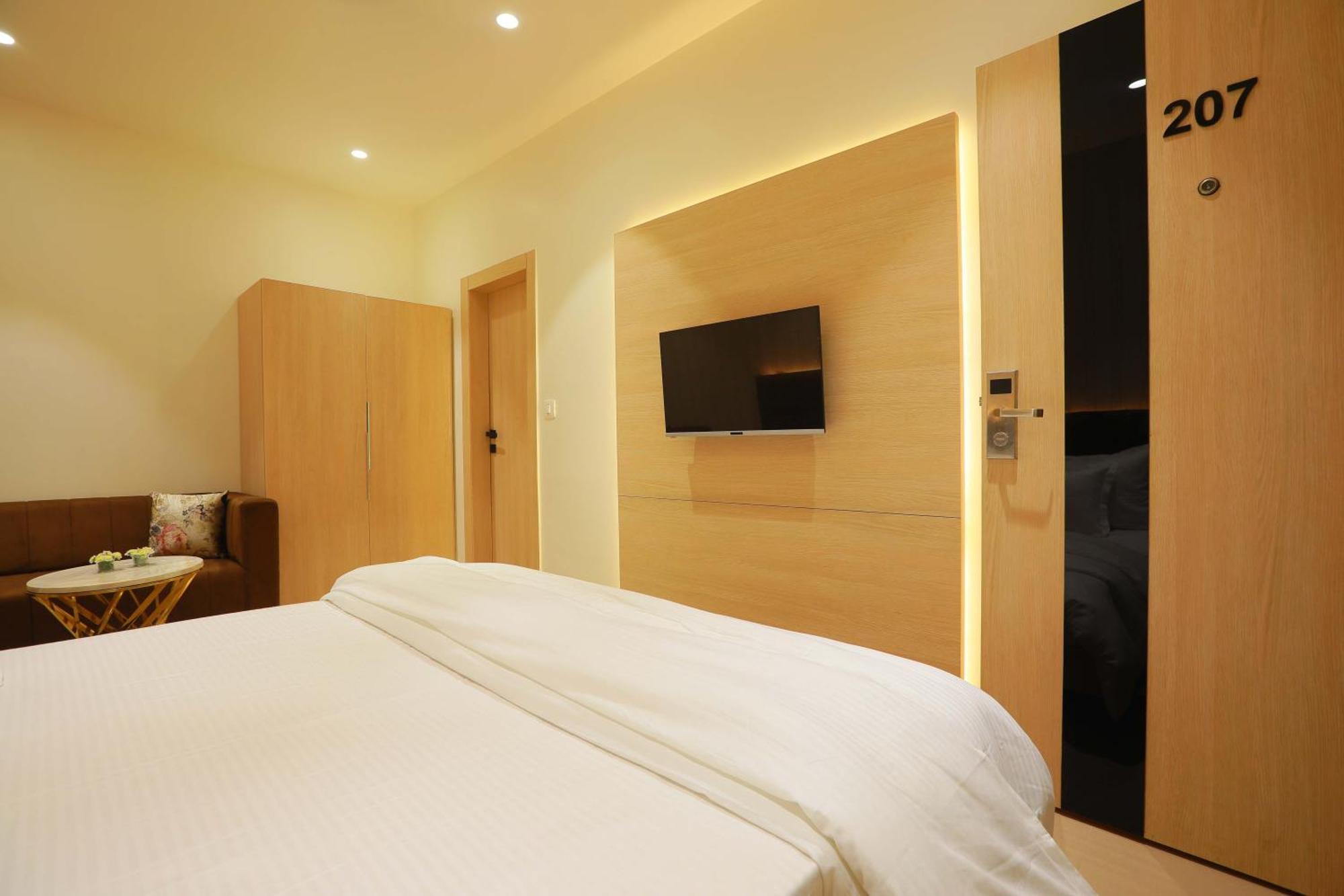 Hotel 16 Δελχί Εξωτερικό φωτογραφία