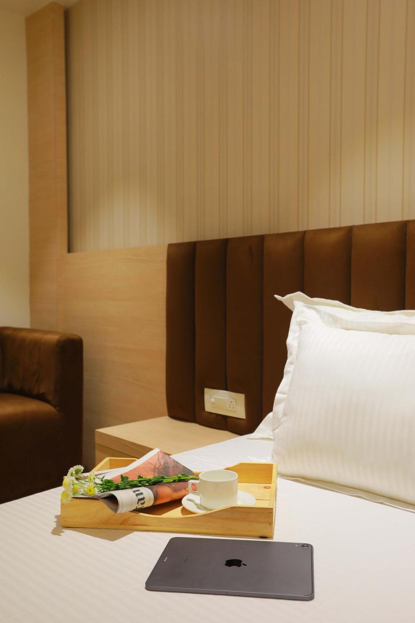 Hotel 16 Δελχί Εξωτερικό φωτογραφία
